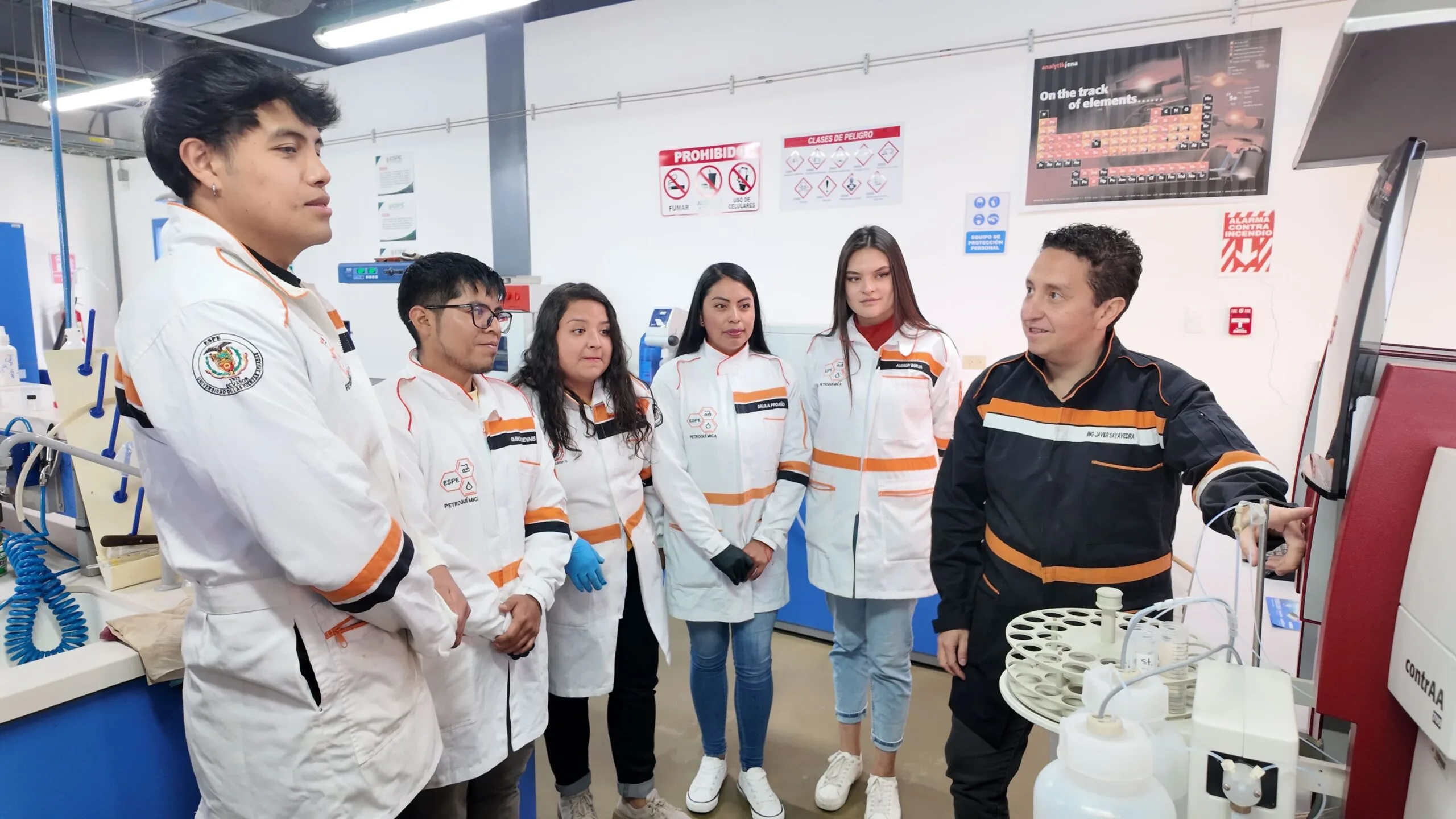 Estudiantes de Petroquímica
