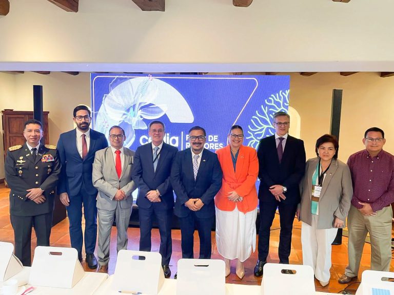 ESPE participa en el Foro de Rectores de CEDIA sobre el futuro de la educación superior